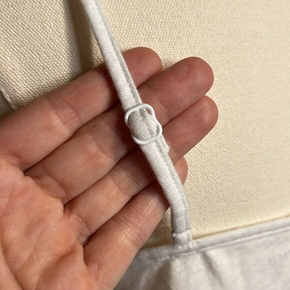 American Eagle NWT white crop tank with lettuce hem XS - Picture 5 of 8